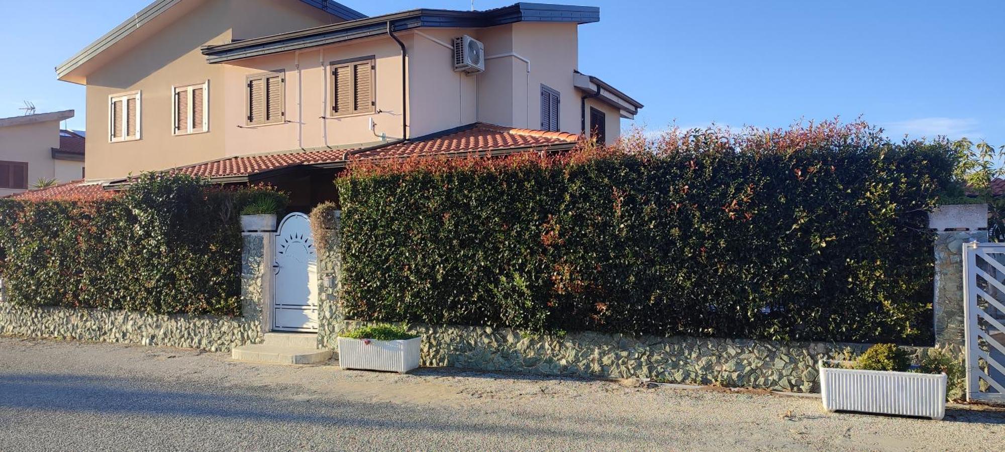 Villetta Aurora Villaggio Porto Ada A 2 Passi Dal Mare Pizzo  Exterior photo